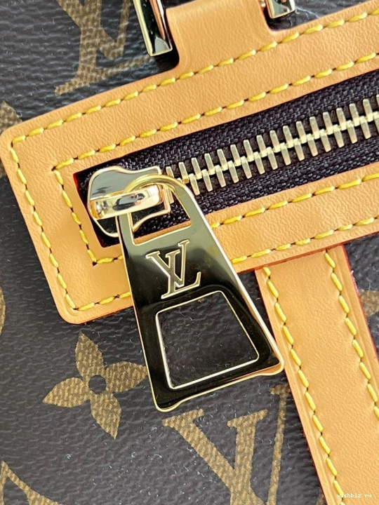 WIS CITE LOUIS VUITTON 0718